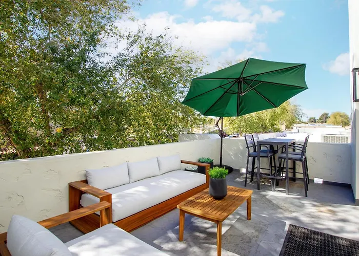 Apartment Chic 3br Escape Steps From Old Town Bars Free Parking Scottsdale