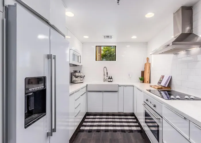 Chic 3br Escape Steps From Old Town Bars Free Parking * Scottsdale