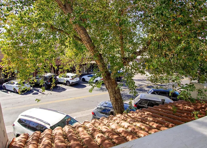 Chic 3br Escape Steps From Old Town Bars Free Parking Scottsdale